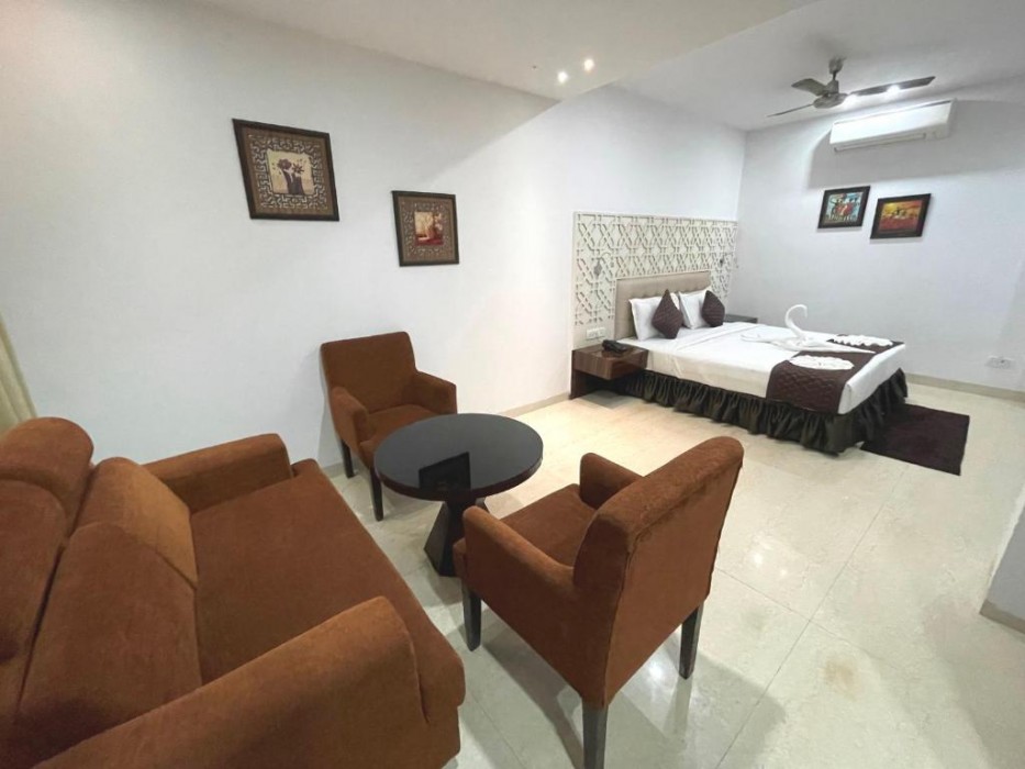 Hotel Goa Continental 12/44