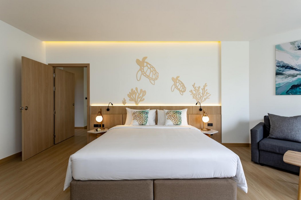 Phuket Emerald Beach Resort 28/70