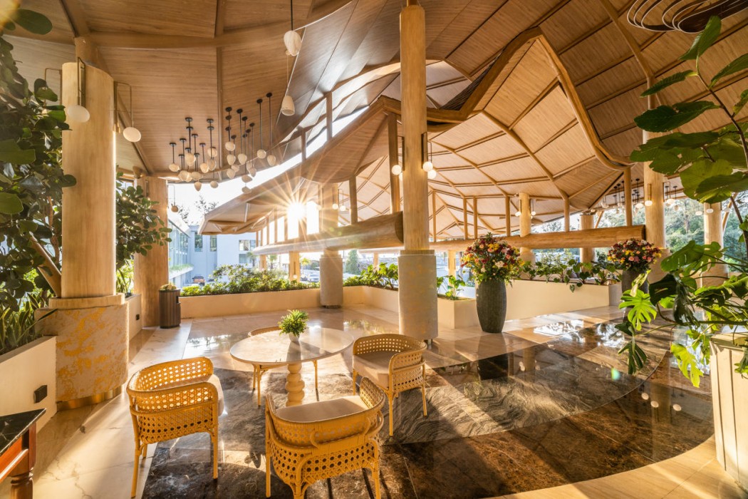Phuket Emerald Beach Resort 9/70