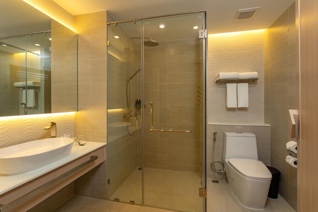 Phuket Emerald Beach Resort 32/70