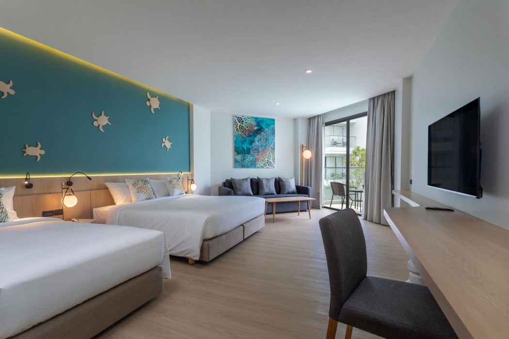 Phuket Emerald Beach Resort 24/70