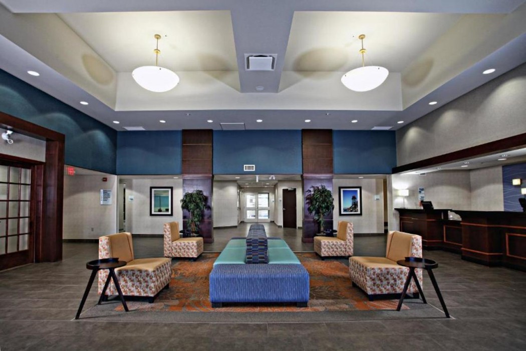 Comfort Inn & Suites Kincardine, ON 6/28