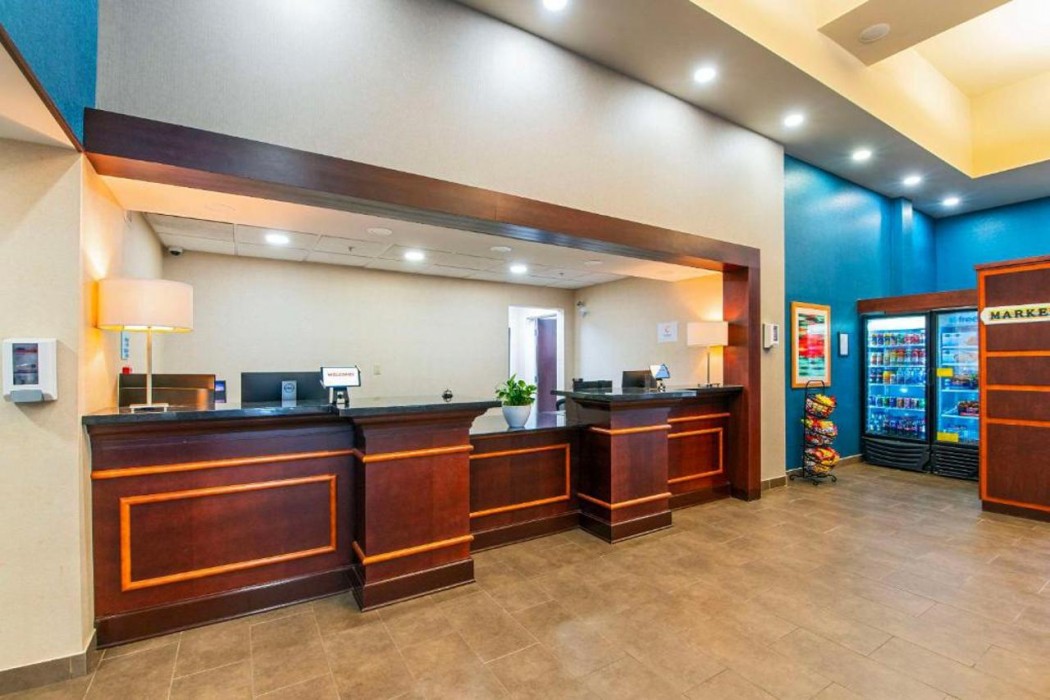 Comfort Inn & Suites Kincardine, ON 5/28