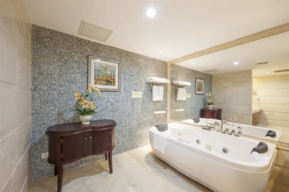 Country Garden Phoenix Hotel Zhaoqing 12/56