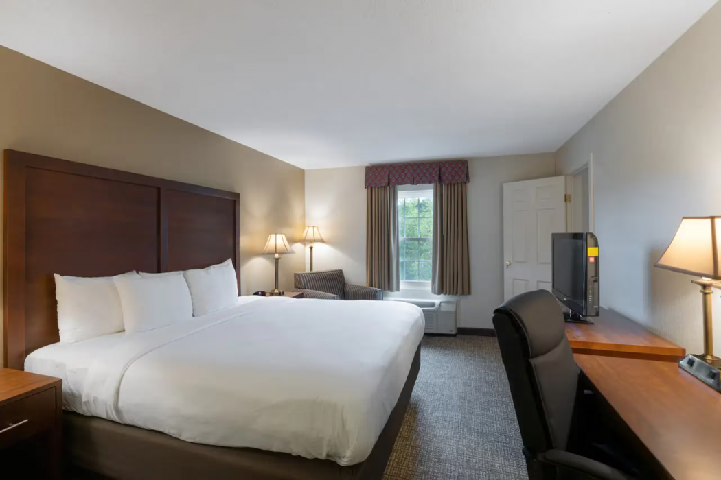 MainStay Suites Foxboro - Mansfield 8/37