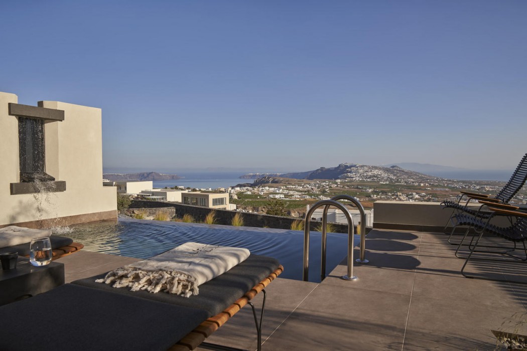 Apikia Santorini Suites - Adults Only 25/85