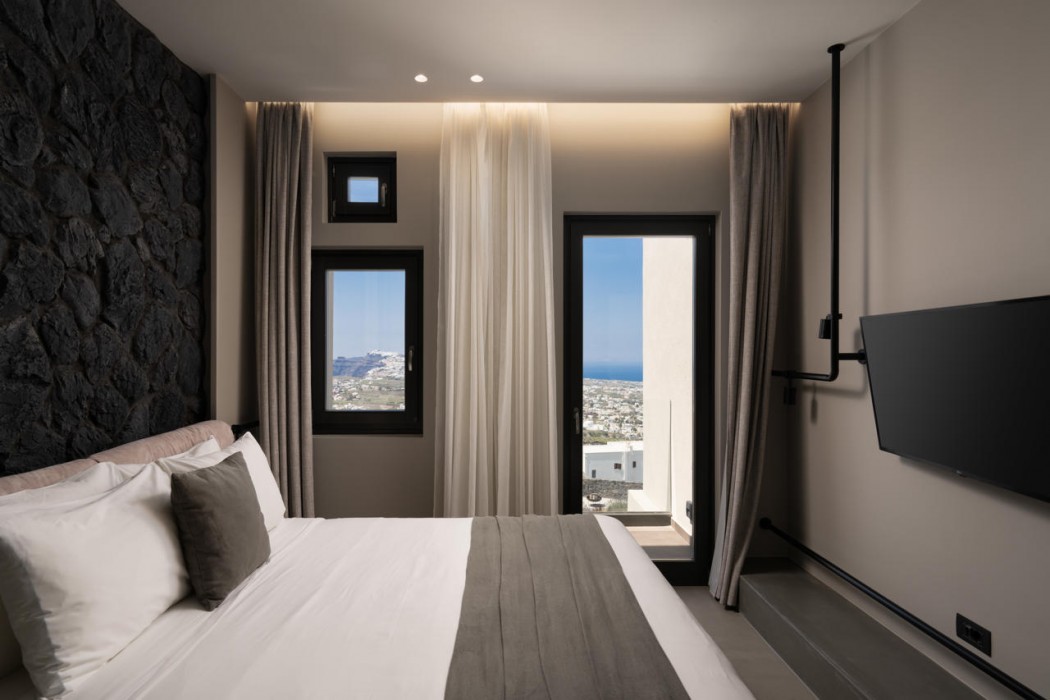 Apikia Santorini Suites - Adults Only 30/85