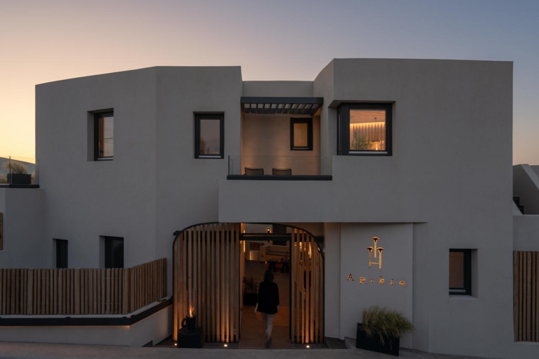 apikia santorini adults only