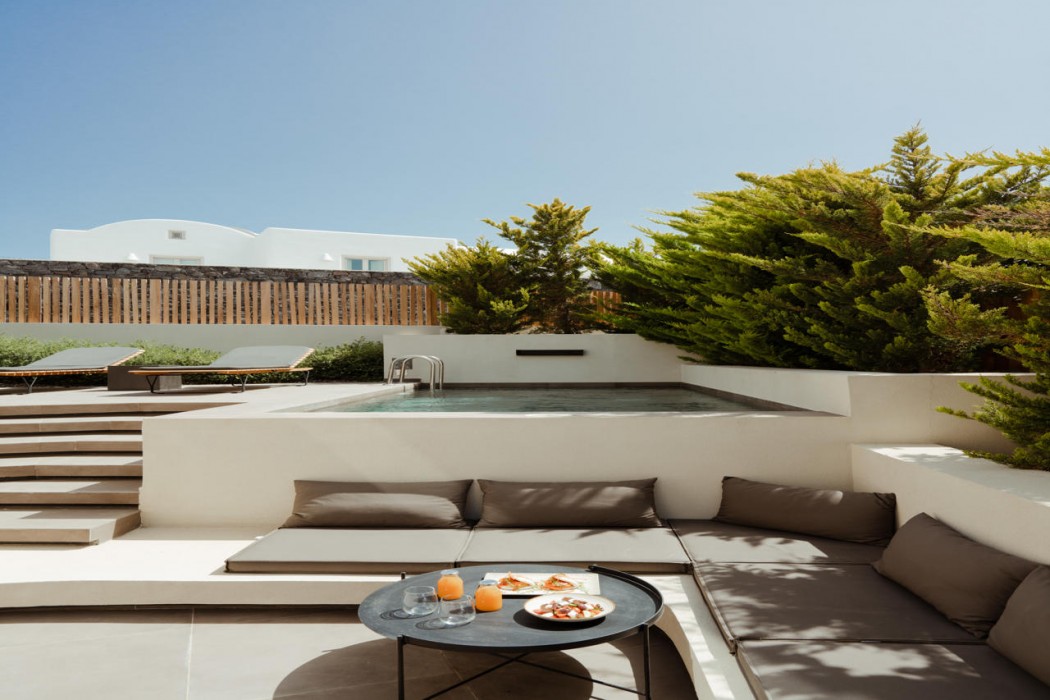 Apikia Santorini Suites - Adults Only 18/85