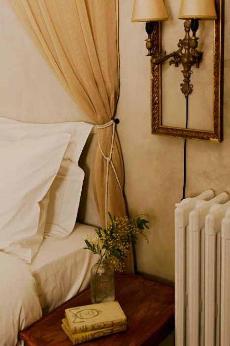 Shila Athens 34/49
