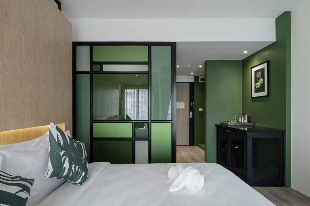 Hotel Sapin 9/63