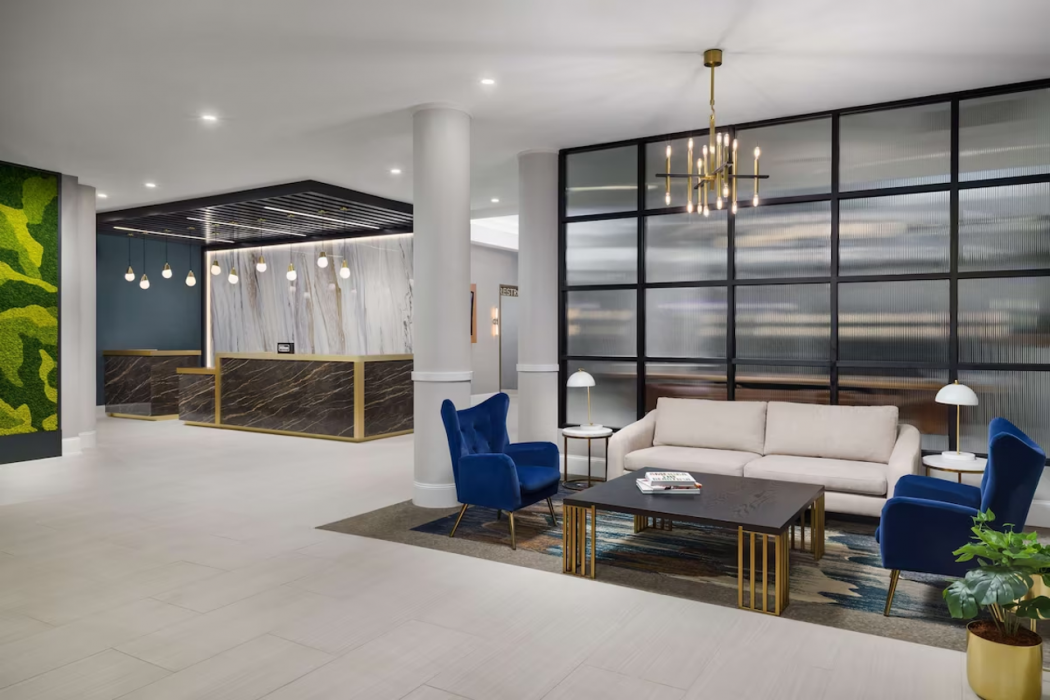 DoubleTree by Hilton Charlotte City Center photo3