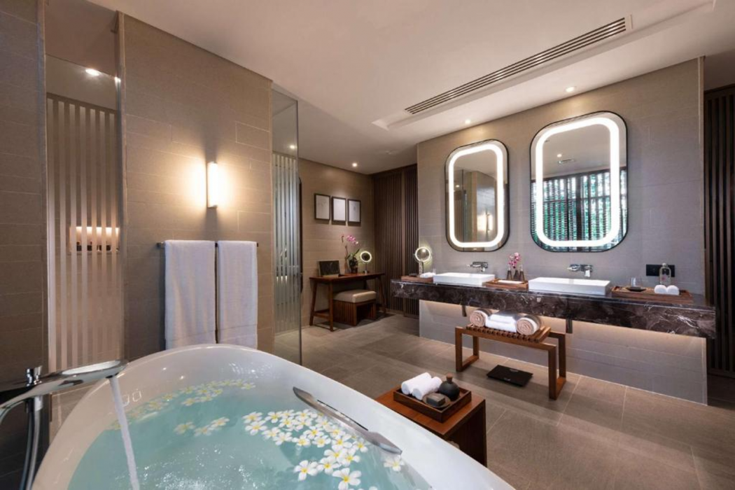 Room at Hilton Yala Resort, TISSAMAHARAMA