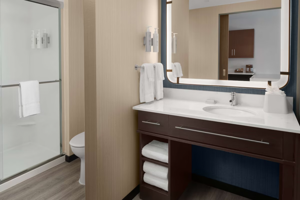 Homewood Suites by Hilton Charlotte Uptown First Ward 10/33