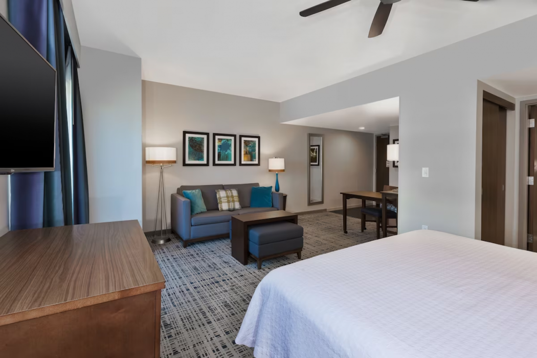 Homewood Suites by Hilton Charlotte Uptown First Ward 6/33