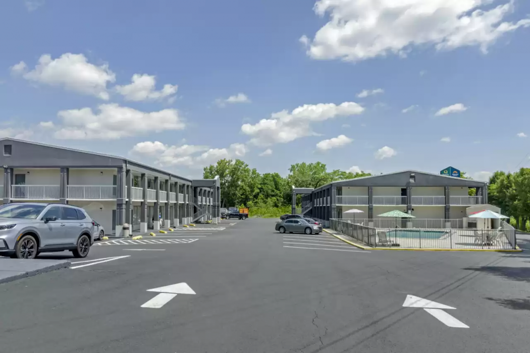 Suburban Studios Verona - Staunton North 2/60