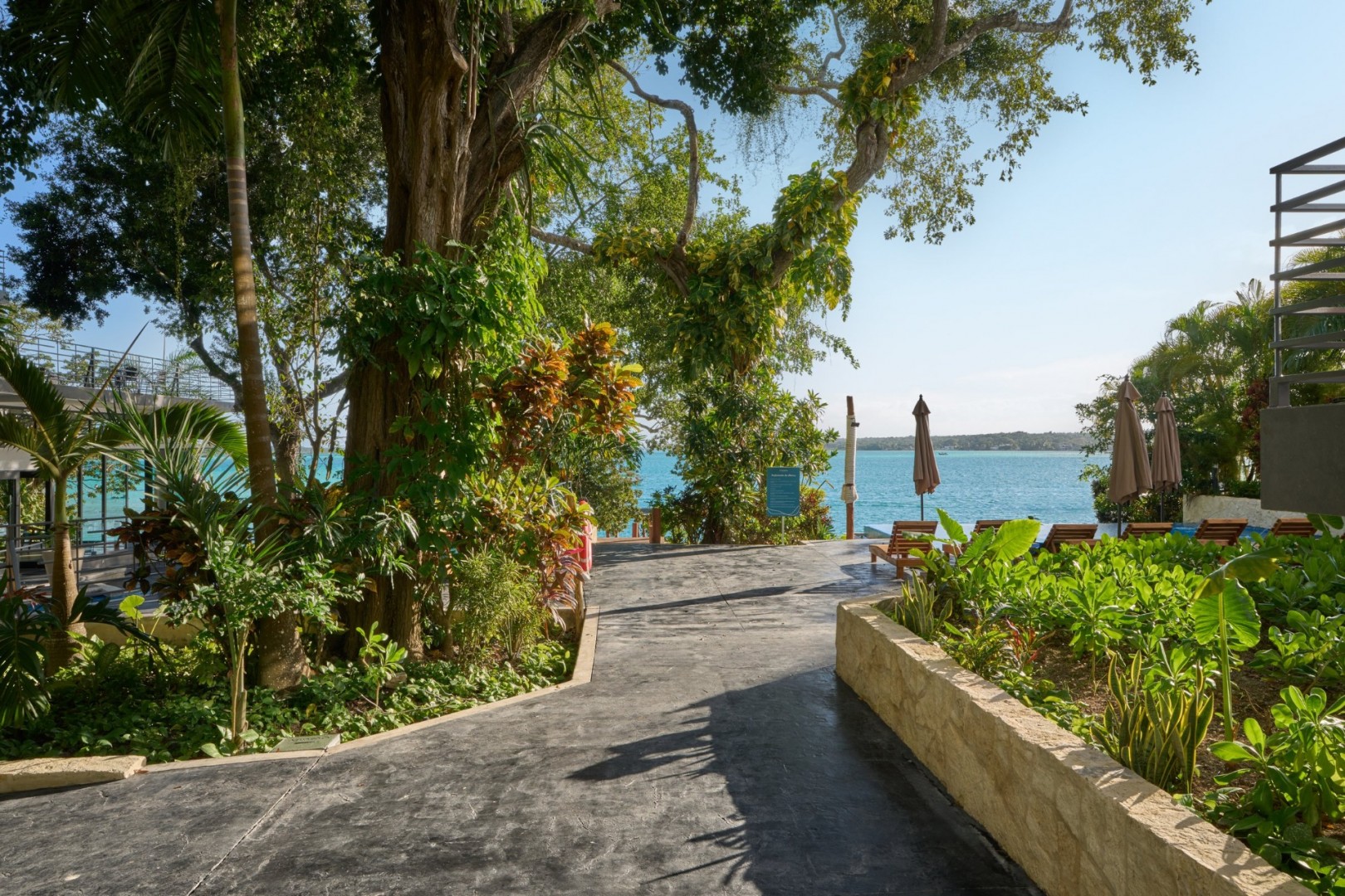 Cristalino Lagoon Front Hotel, Restaurant & Spa 8/94