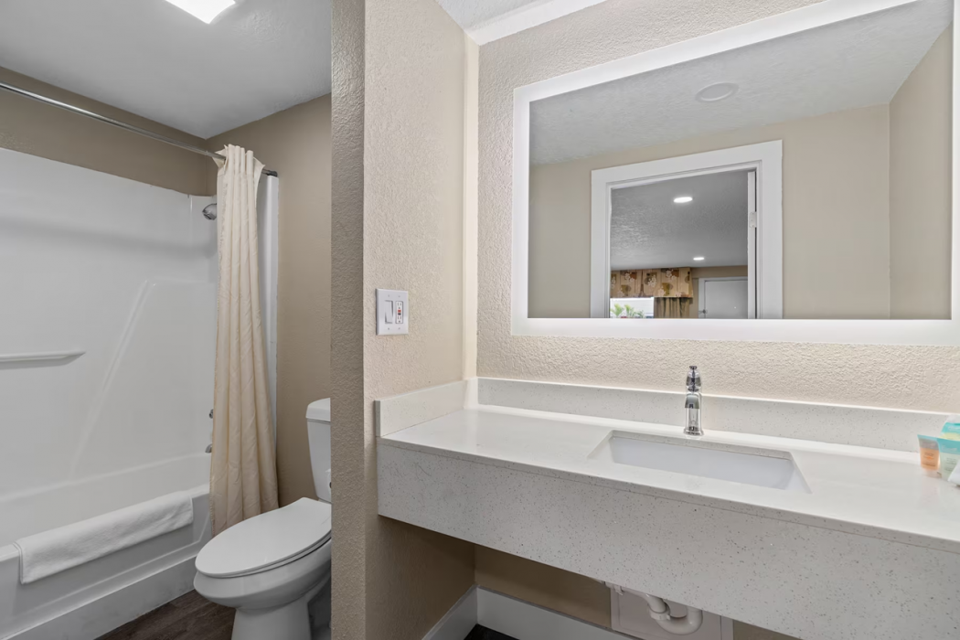 Travelodge by Wyndham Kissimmee/Orlando 12/46
