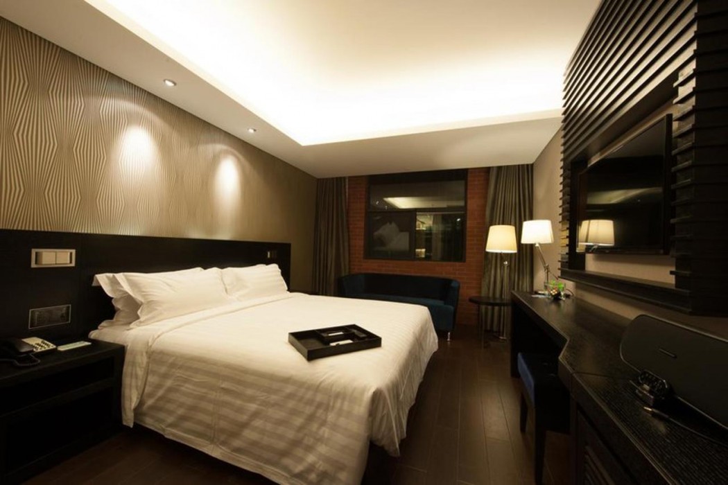 Orange Crystal Hotel (North the Bund East Daming Road) 10/59