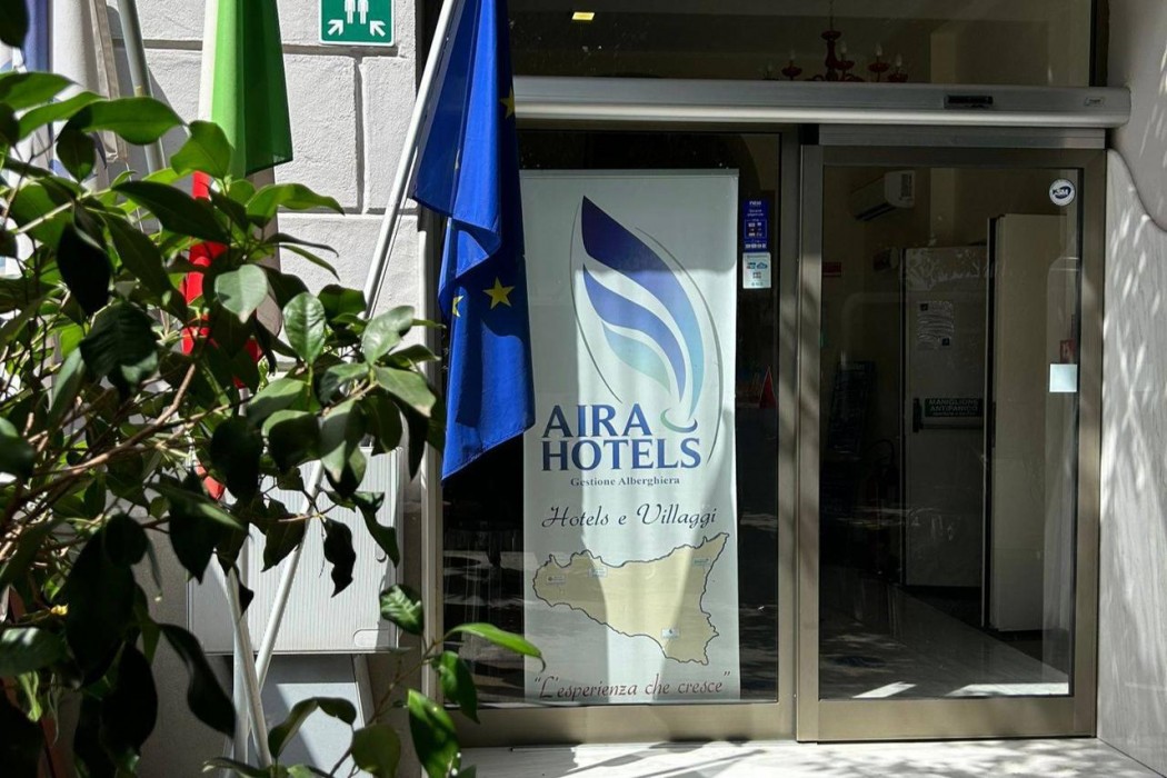 55 Aira Hotel 3/36
