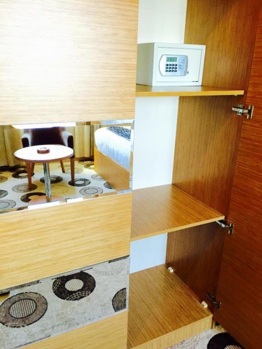 Grand Palace Hotel 17/71