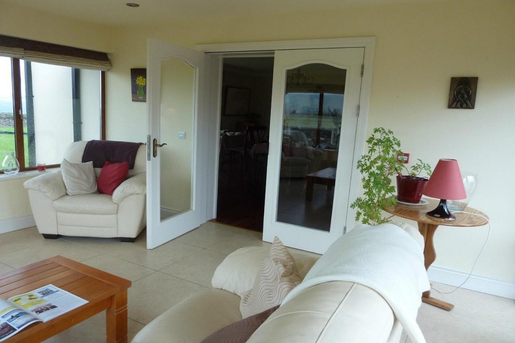 Lobby at Imeall na Mara, Ballydavid