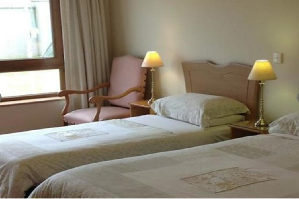 Room at Killarney House, TRALEE