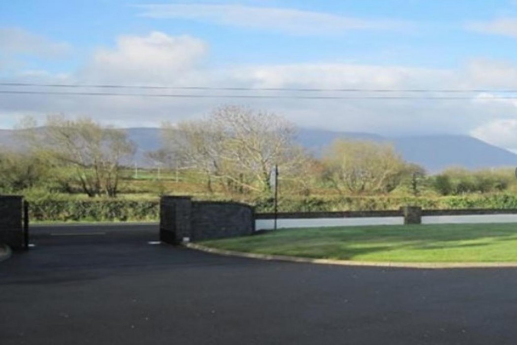 Killarney House in TRALEE