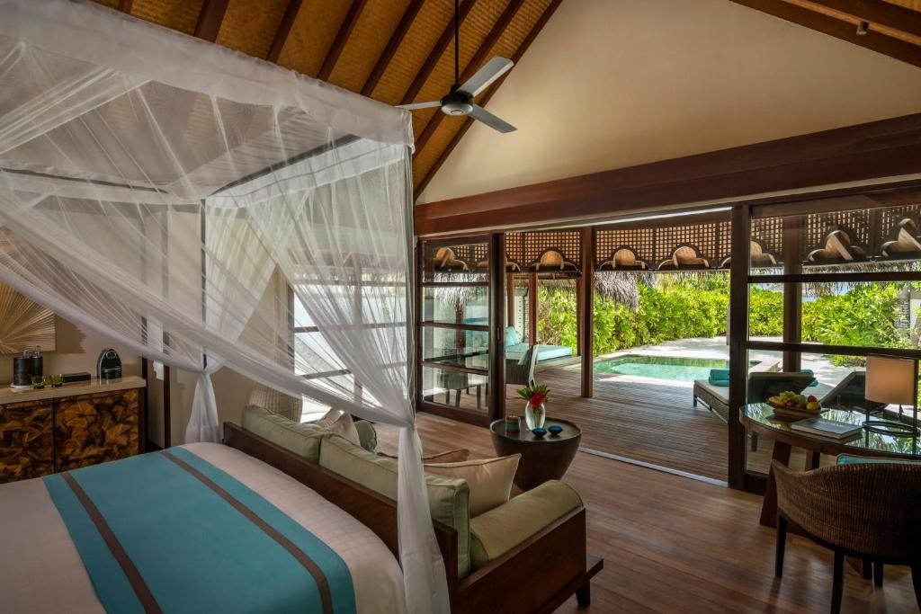 Four Seasons Resort Maldives at Kuda Huraa 10/58