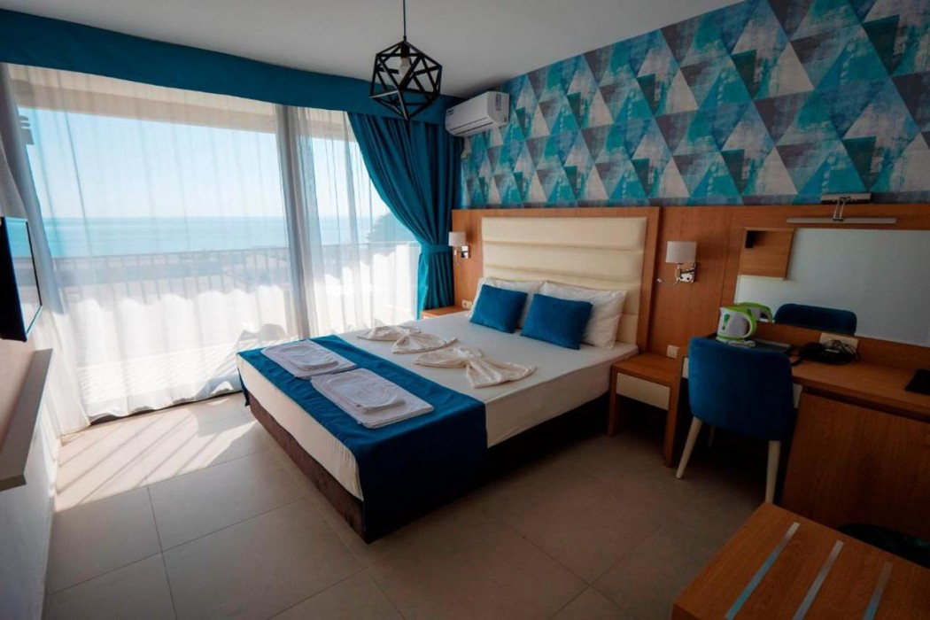 Pearl Beach Resort 12/62