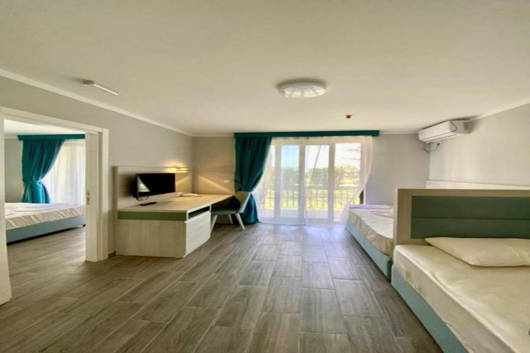 Pearl Beach Resort 10/62