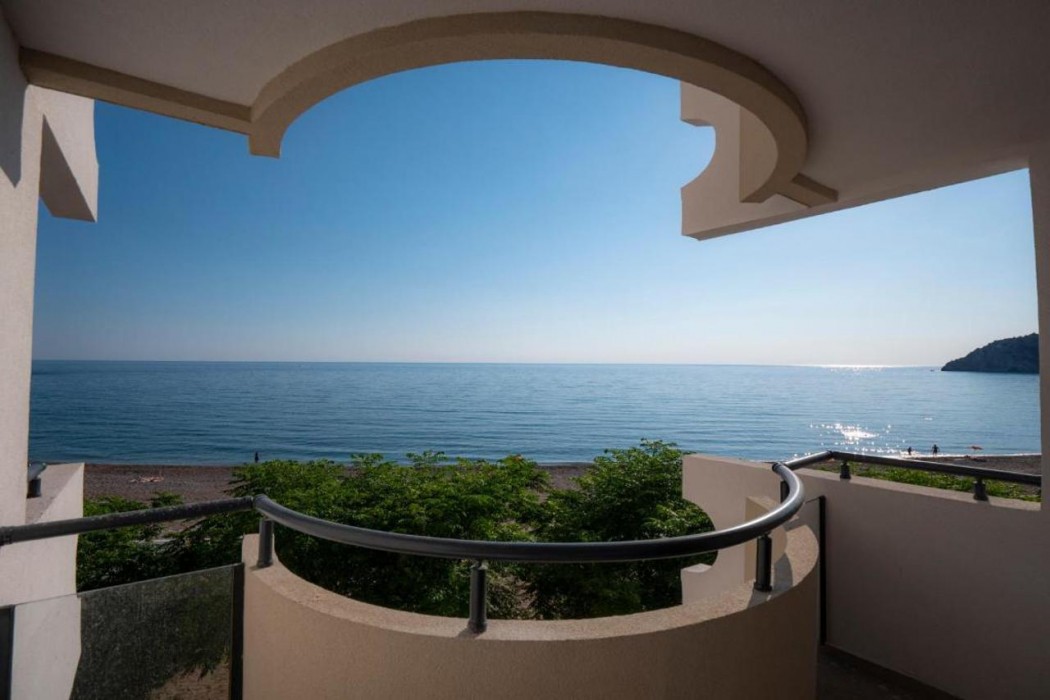 Pearl Beach Resort 25/62