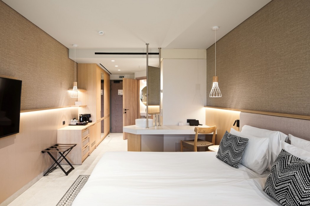 Room at MERAVIA Leonardo Limited Edition, KASSANDRA