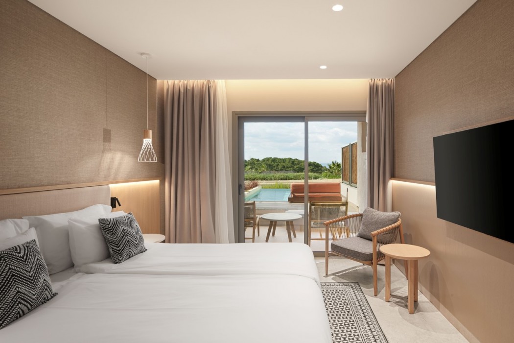 Room at MERAVIA Leonardo Limited Edition, KASSANDRA