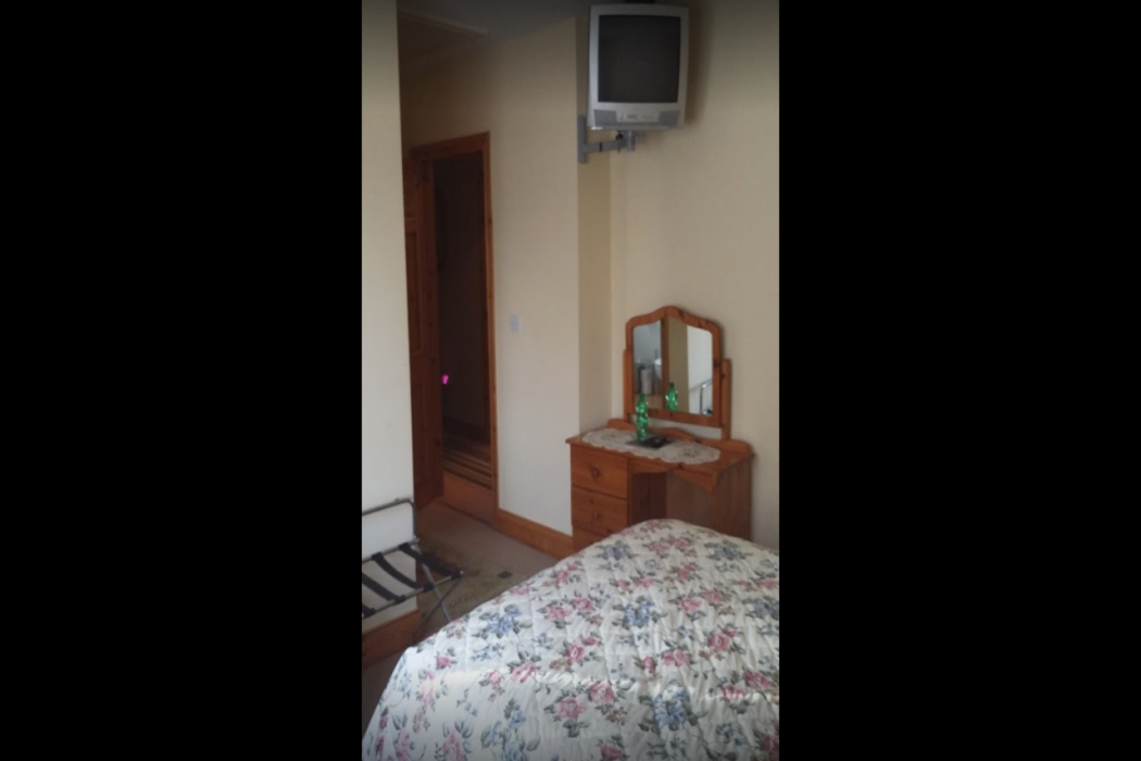 Room at Dun na Ríi, KILLARNEY