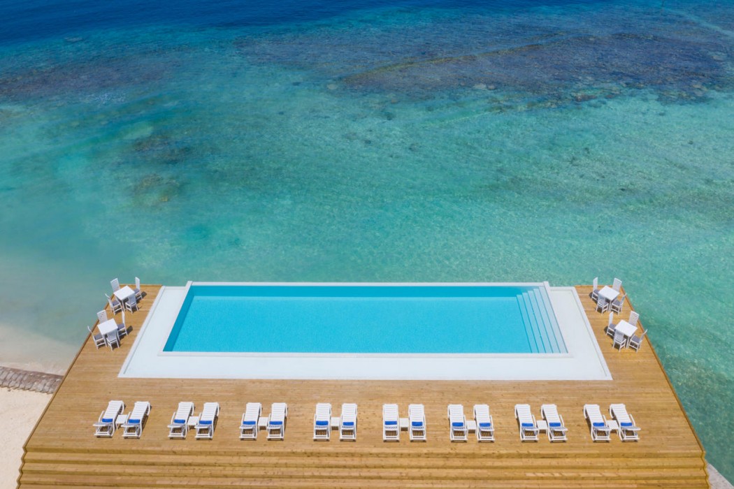 Sandies Bathala Maldives 37/71
