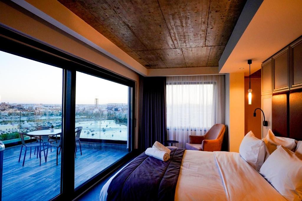 The Londoner Hotel Sliema 14/58