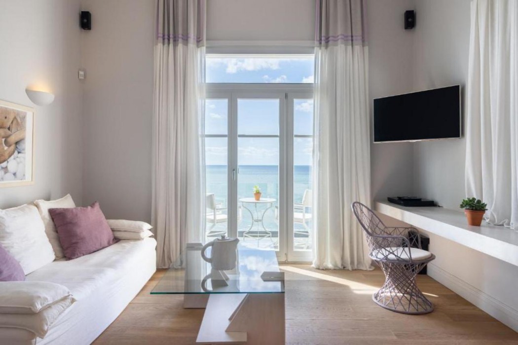 Dexamenes Seaside Hotel 10/46