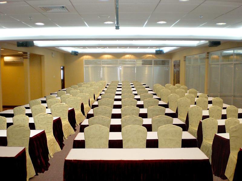 Warm Yes Business Hotel 26/39