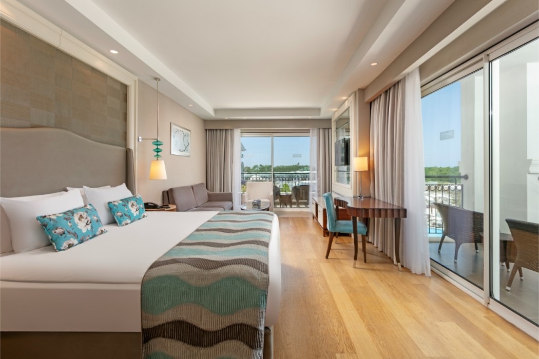 Titanic Deluxe Golf Belek 69/212