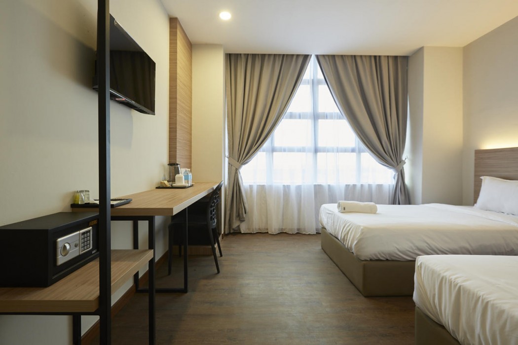 RM Hotel Muar 38/118