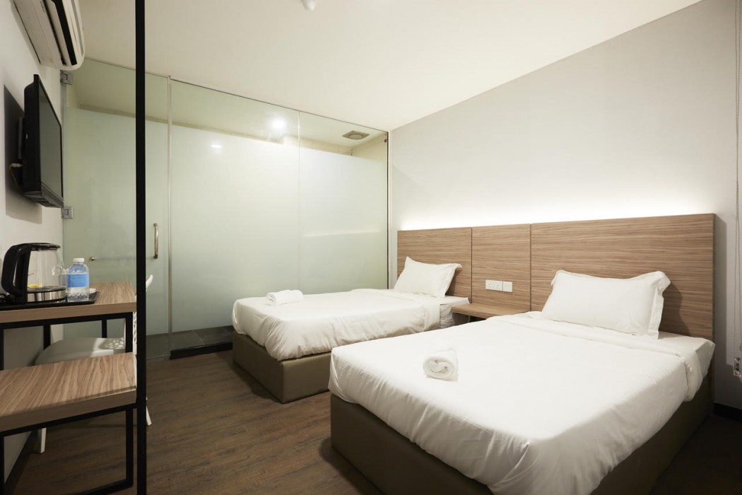 RM Hotel Muar 55/118