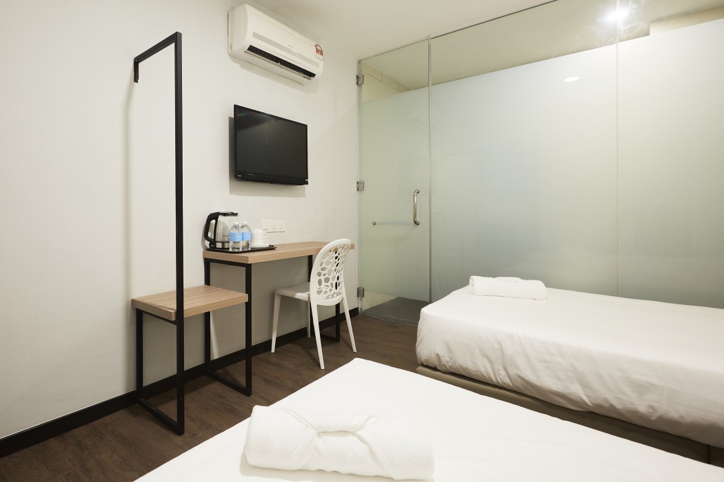 RM Hotel Muar 60/118