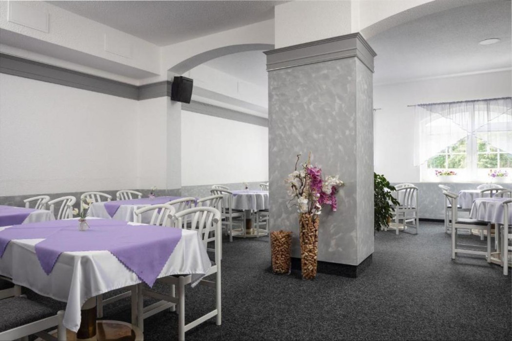 Ferdinand Hotel 34/47