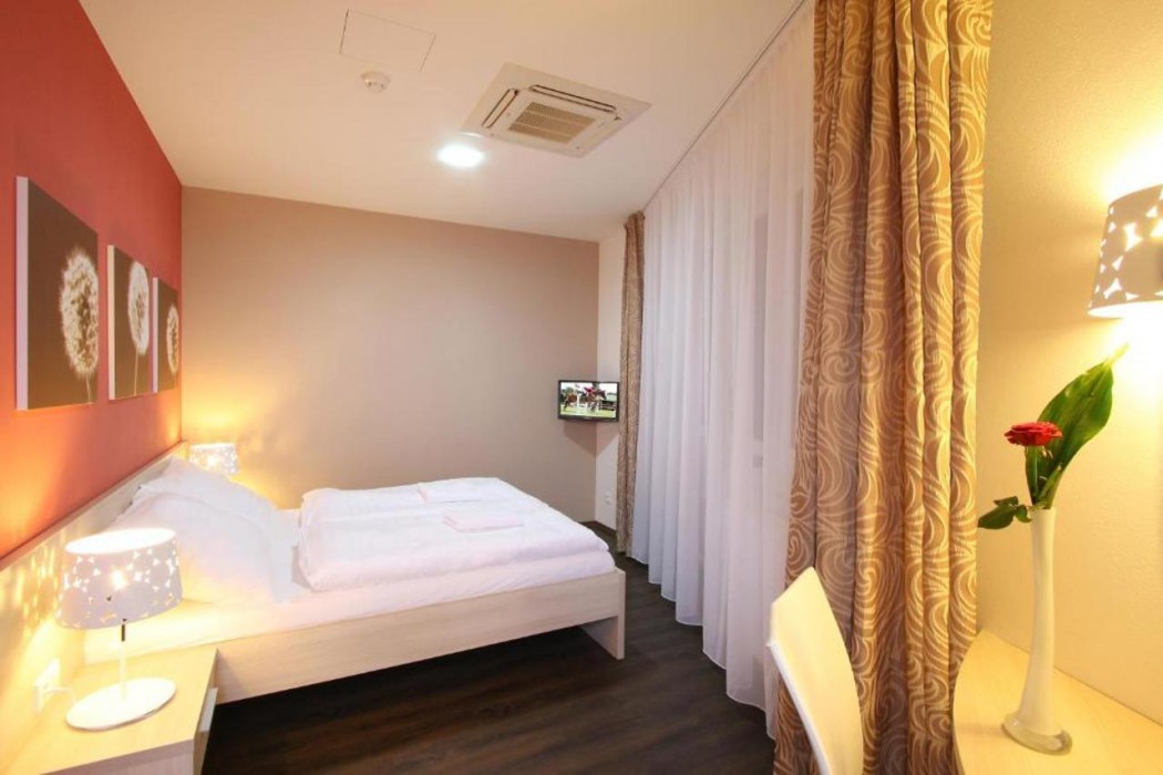 Gol Garni Hotel 11/46