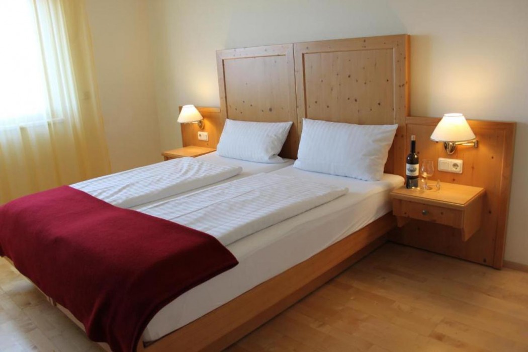 Airport-Hotel Fortuna 16/58