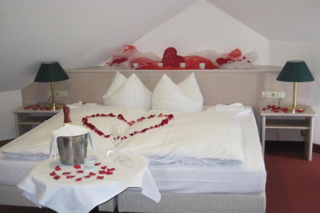 Hotel 3 Linden 7/45