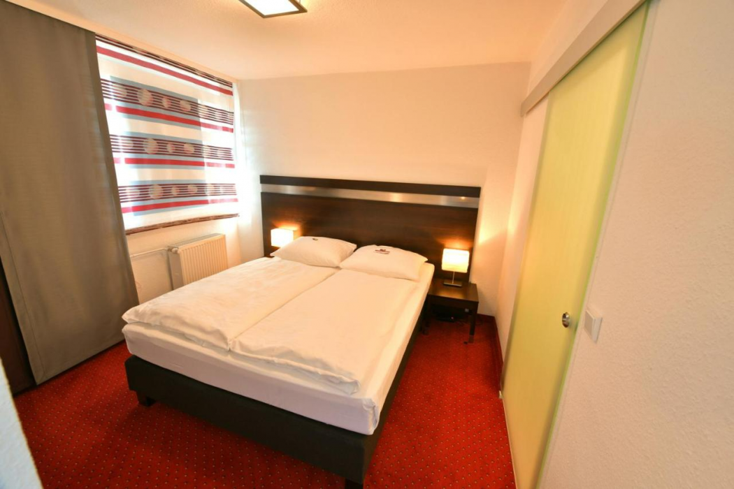 SKYHOTEL Merseburg 10/27