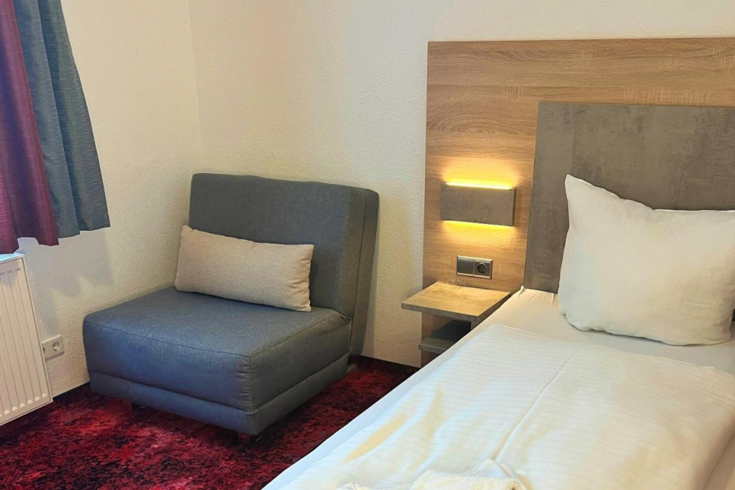 SKYHOTEL Merseburg 7/27