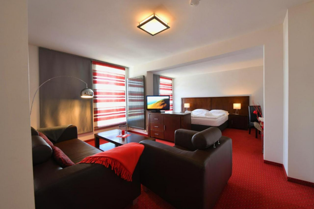 SKYHOTEL Merseburg 6/27